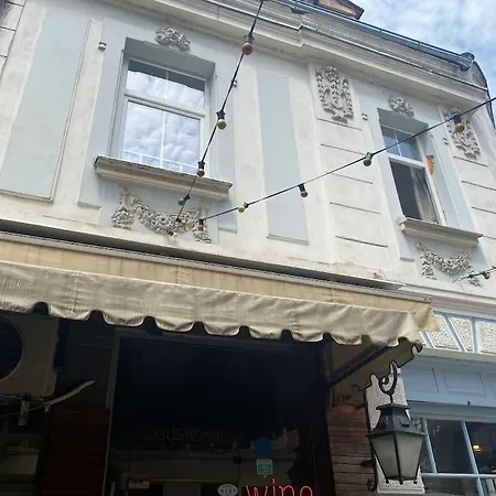 Bohemian House Kapana Апартамент *